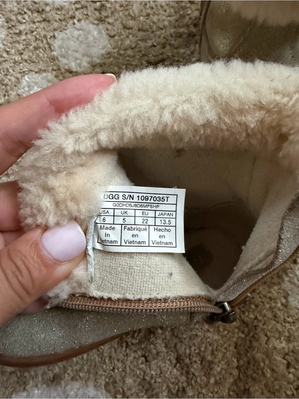 Toddler Ugg Jorie Metallic Boots ⭐️play condition